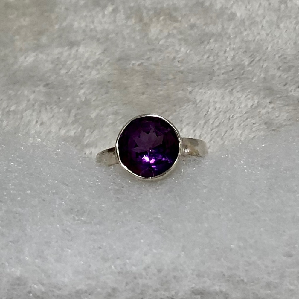 Sterling Silver 925 Round Purple Glass Ring